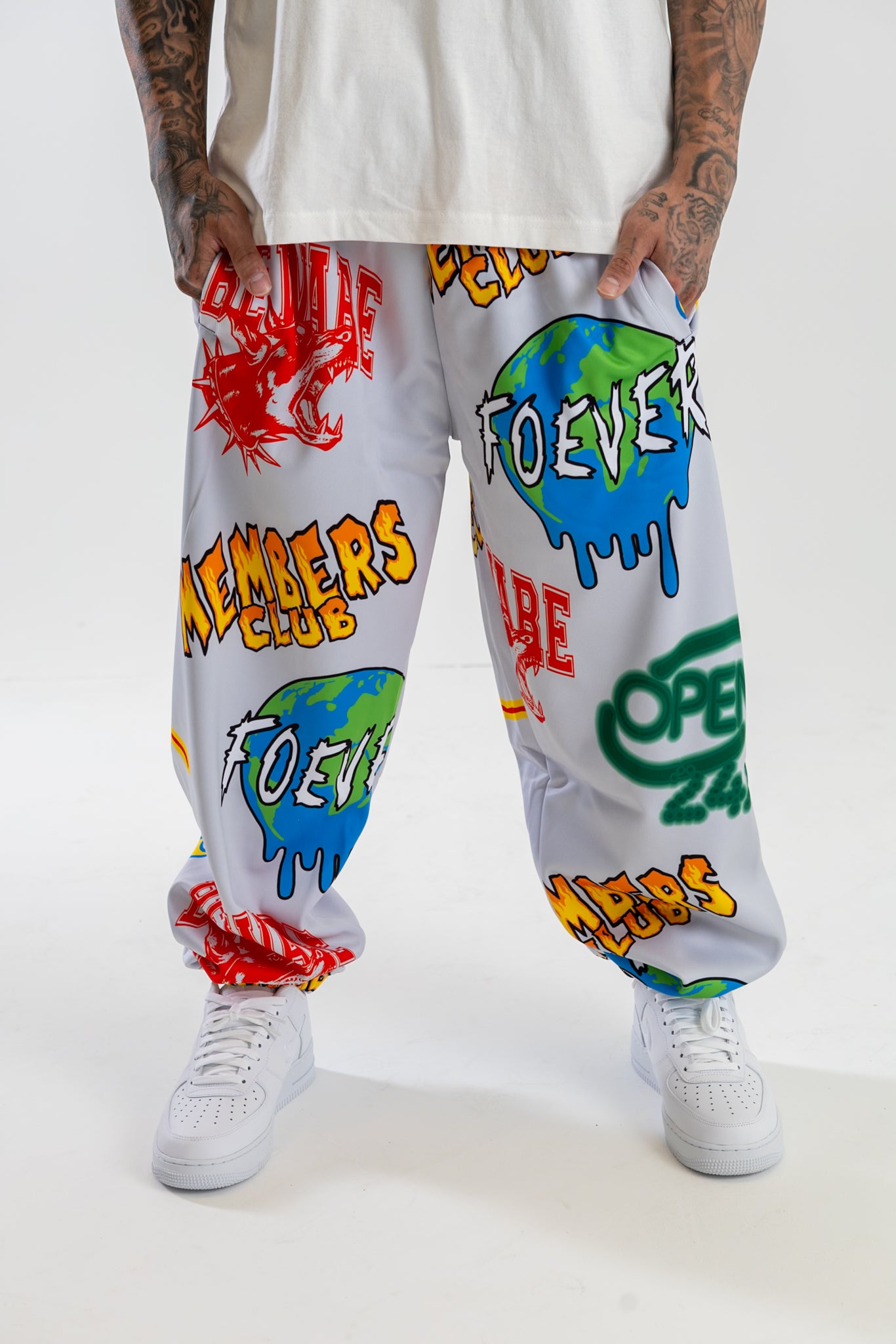 "MEMBERS CLUB" JOGGERS